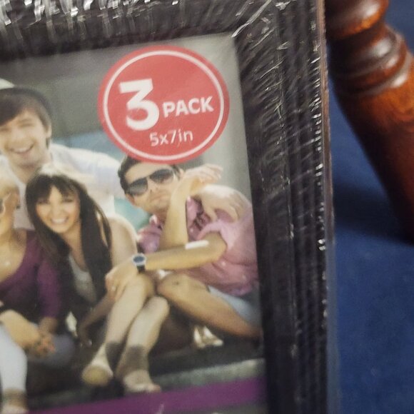 Pinnit Black Trim Snap Showcase Your Life 3pk 5"x7" Glass Cover Picture Frames - Picture 12 of 16